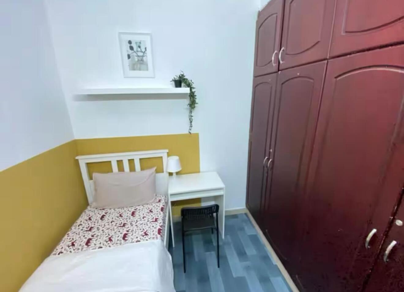 Partition In Al Barsha 1 Near Metro * Dubai